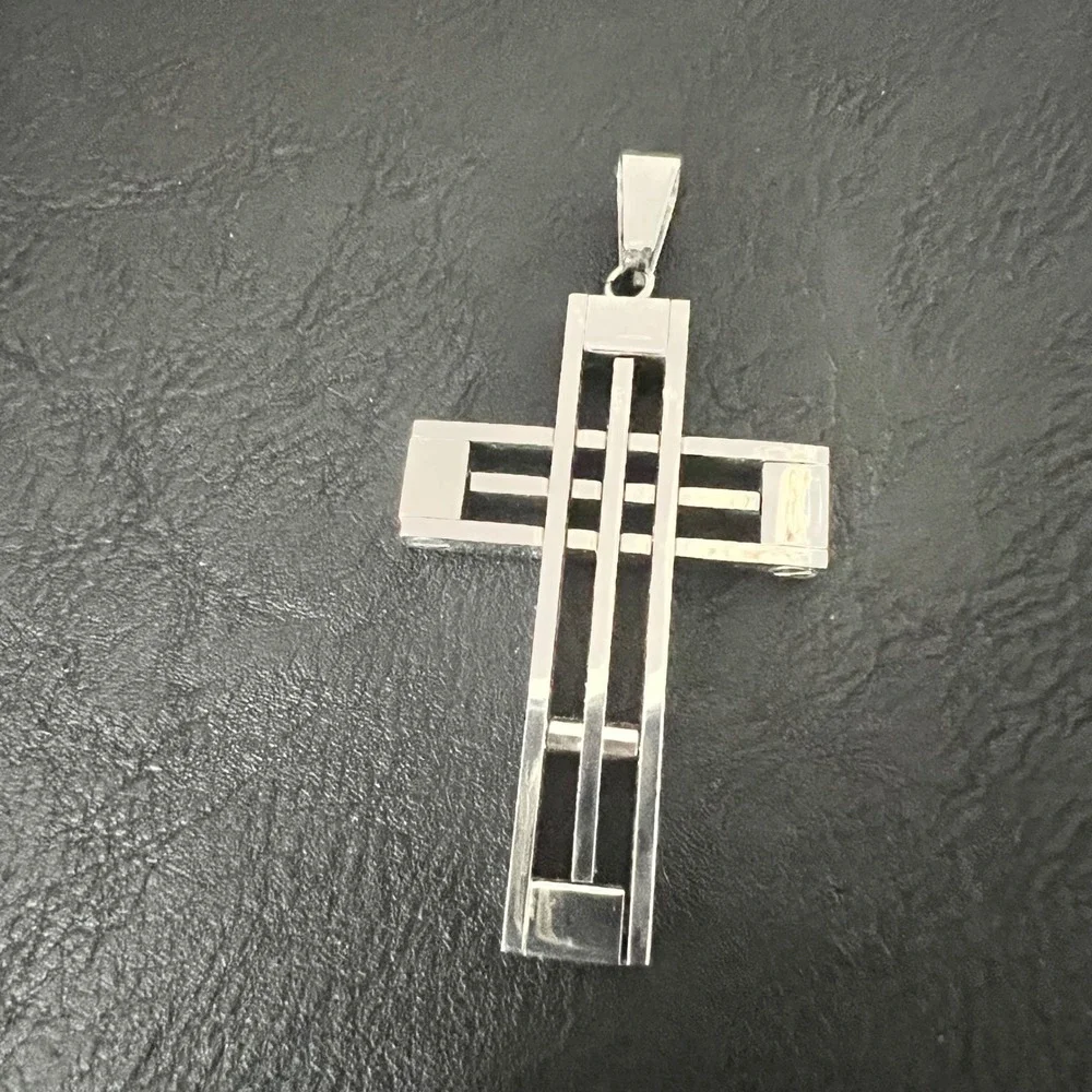 Silver Tone Geometric Architectural Cutout‎ Cross Pendant Stainless Steel Goth